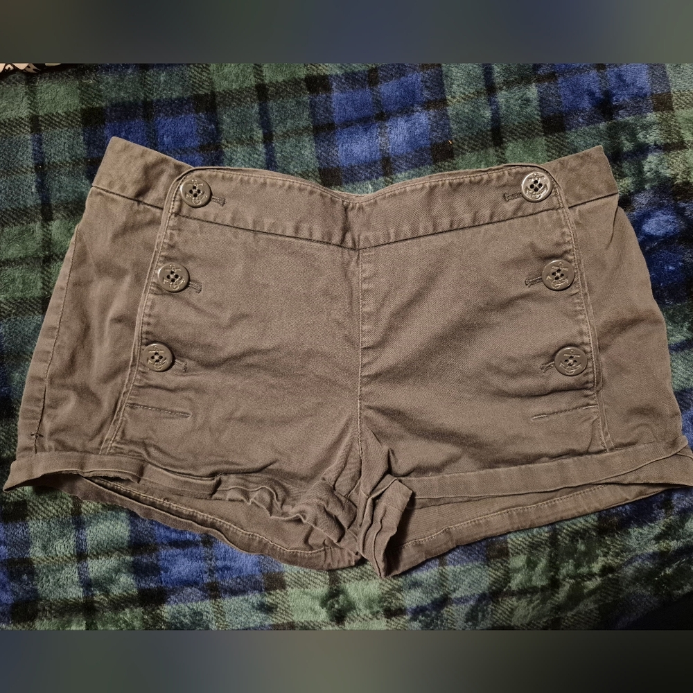 Talula Button Short Shorts - Grey